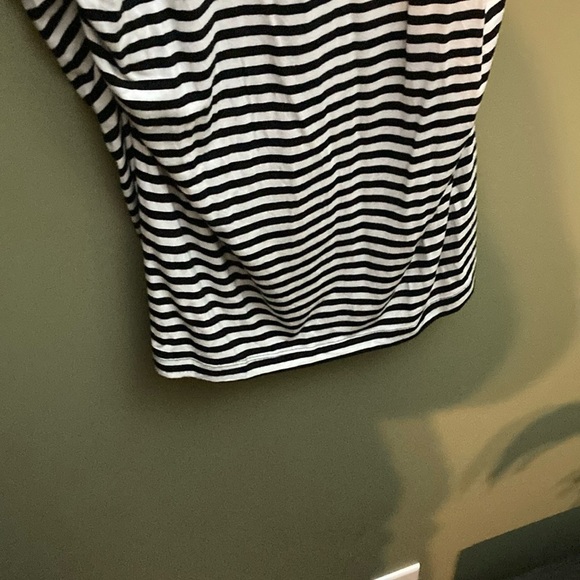 Old Navy Maternity Black and White Long Sleeve Bodycon Dress - Picture 5 of 8